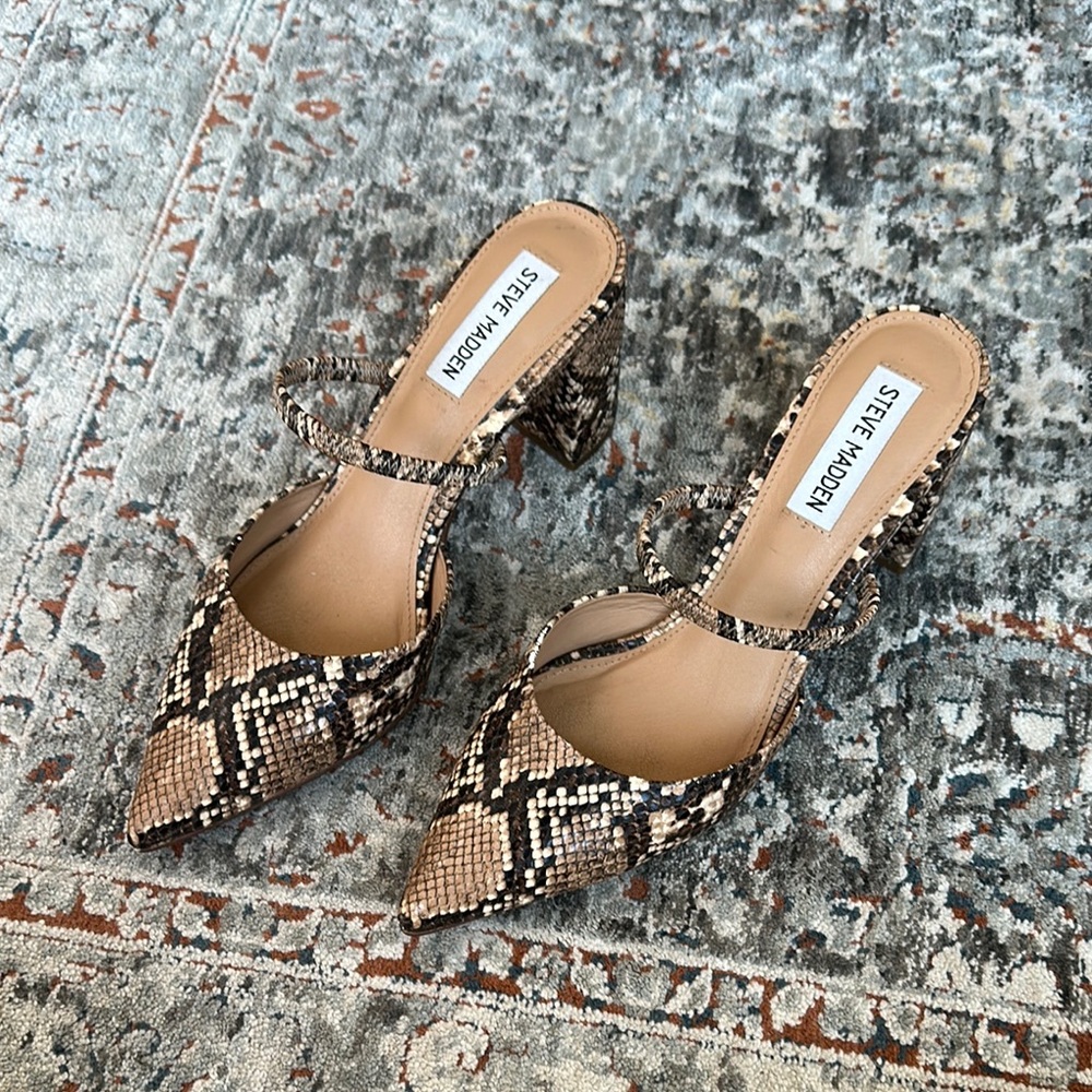 Steve Madden Brown Snakeskin Heels